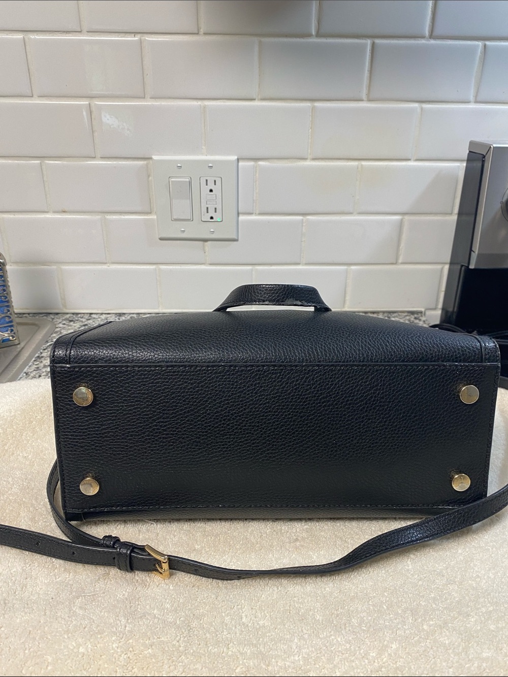 Michael Kors Black Pebbled Leather Tote with Gold-Tone Logo - Picture 8 of 16